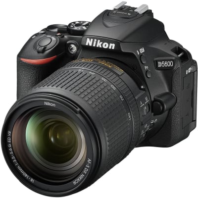 NIKON D5600 WITH 18-140MM